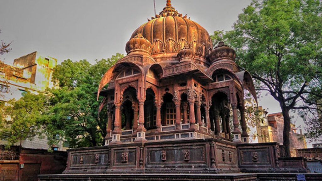Historical Places in Indore